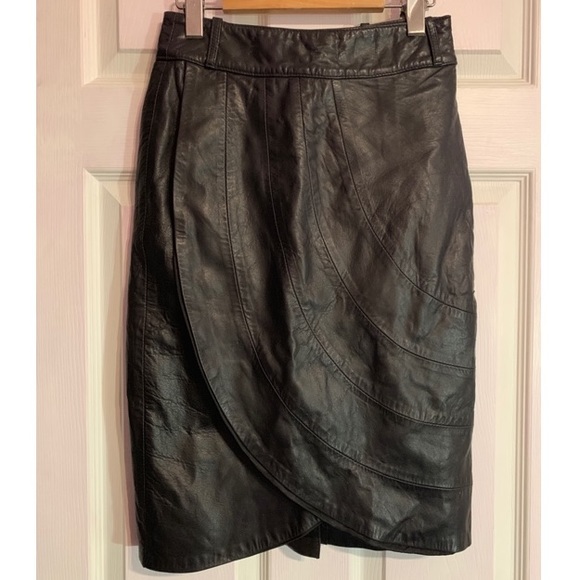 Black Genuine Leather Skirt - Picture 2 of 4